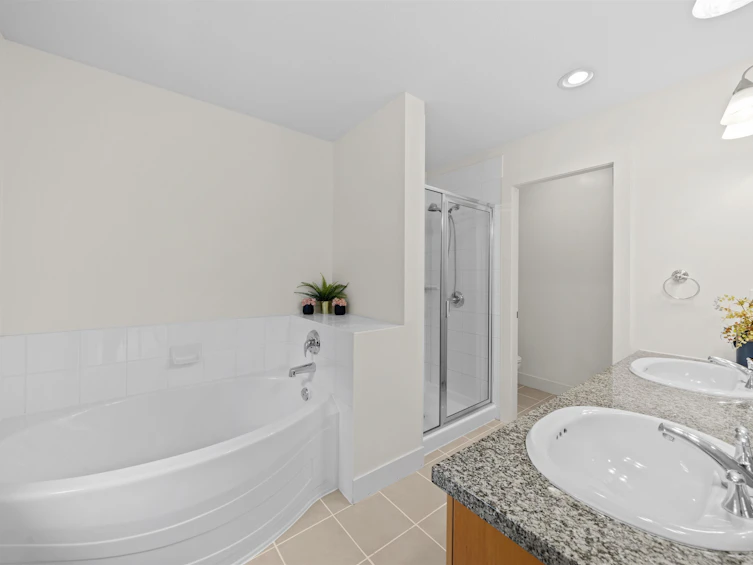 896 W 58th Avenue, Vancouver, BC, V6P 6Y3 - 24