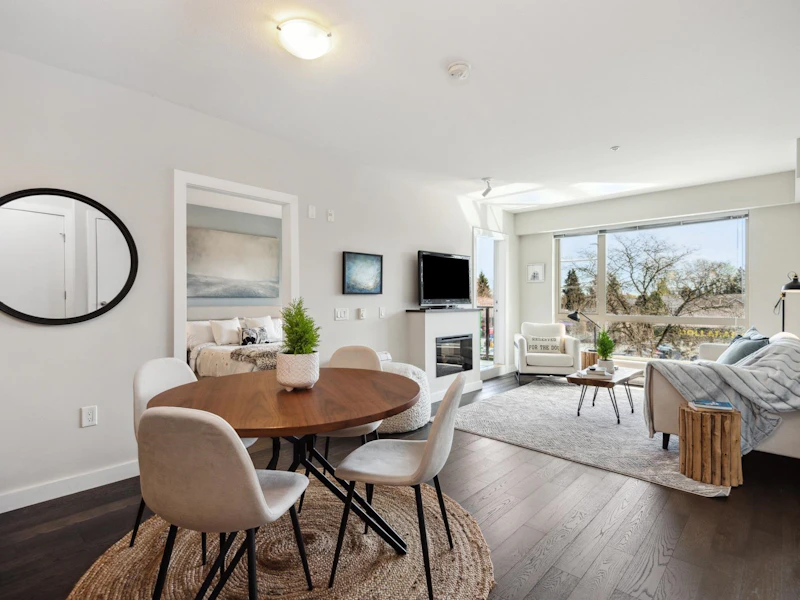 306 - 1330 Marine Drive, North Vancouver BC V7P 1T4