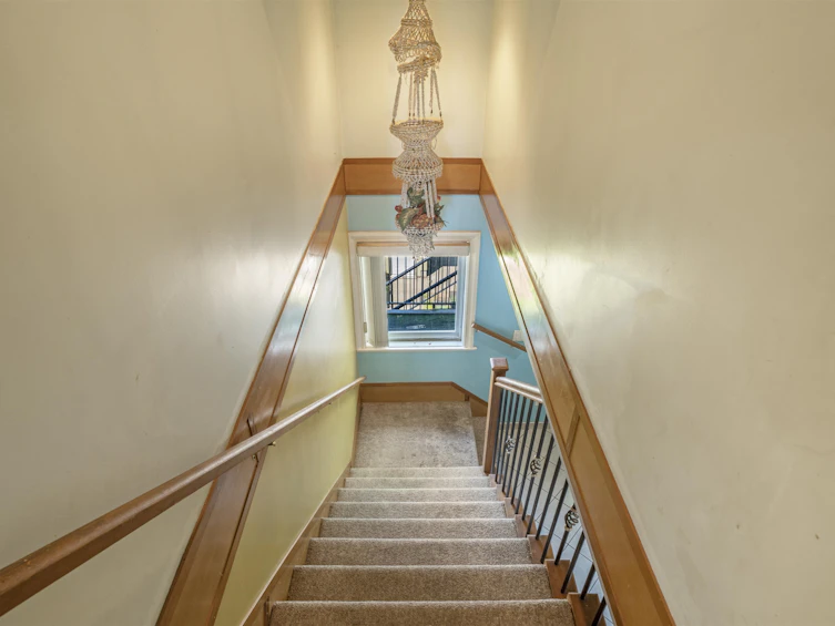 743 Durward Avenue, Vancouver, BC, V5V 2Y9 - 23
