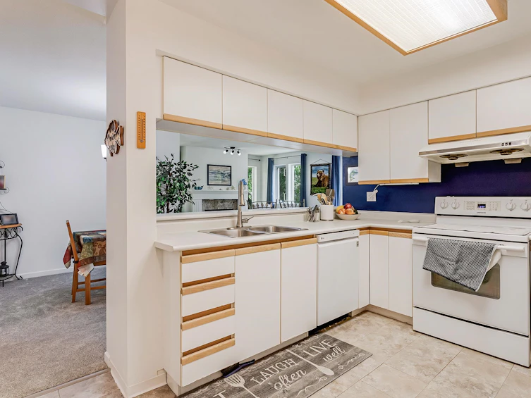 58-206 Laval Street, Coquitlam, BC, V3K 6X6 - 7
