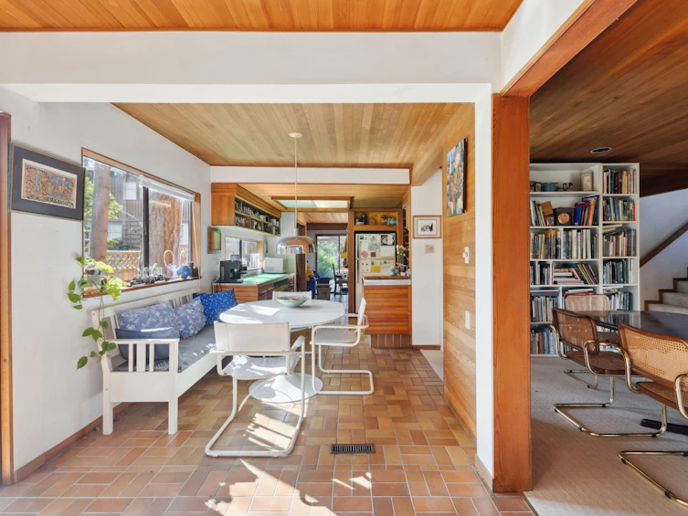 2240 Windridge Drive, North Vancouver, BC, V7H 1B5 - 7