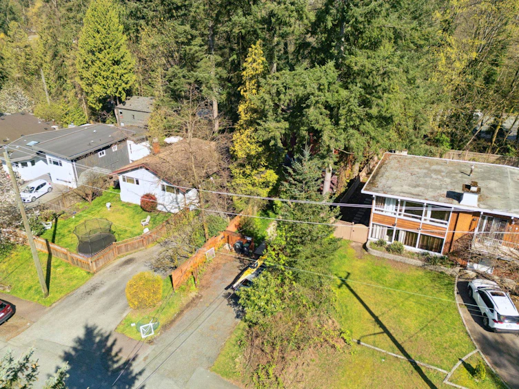 2240 Windridge Drive, North Vancouver, BC, V7H 1B5 - 27