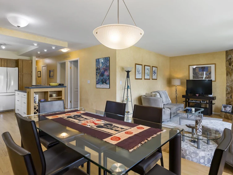 15261 96 Avenue, Surrey, BC, V3R 8R7 - 8