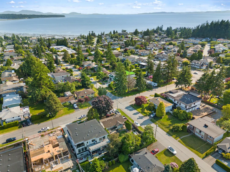 15661 Roper Avenue, Surrey, BC, V4B 2G9 - 7