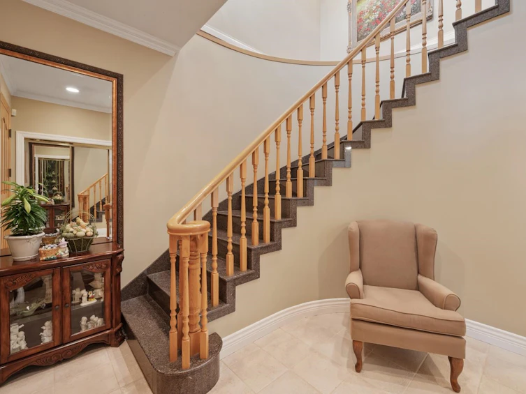 1627 E 34th Avenue, Vancouver, BC, V5P 1A2 - 2