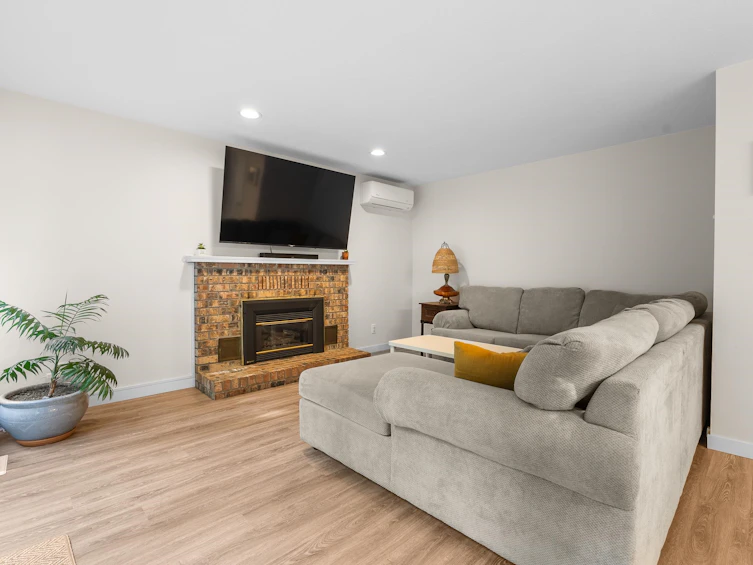 3055 Eastview Street, Abbotsford, BC, V2S 6W3 - 14