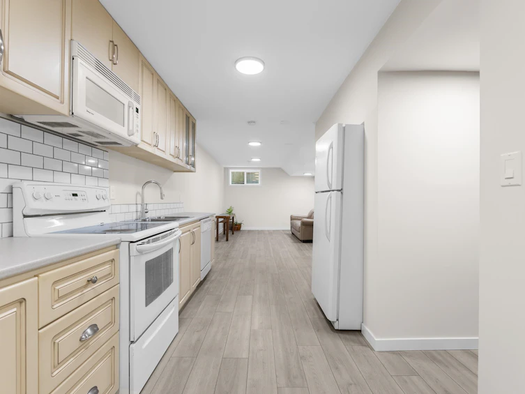 3055 Eastview Street, Abbotsford, BC, V2S 6W3 - 27