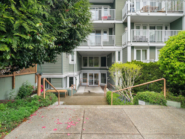 4-1949 W 8th Avenue, Vancouver, BC, V6J 1W2 - 2