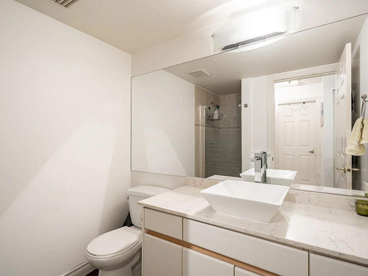 223-6707 Southpoint Drive, Burnaby, BC, V3N 4V8 - 23