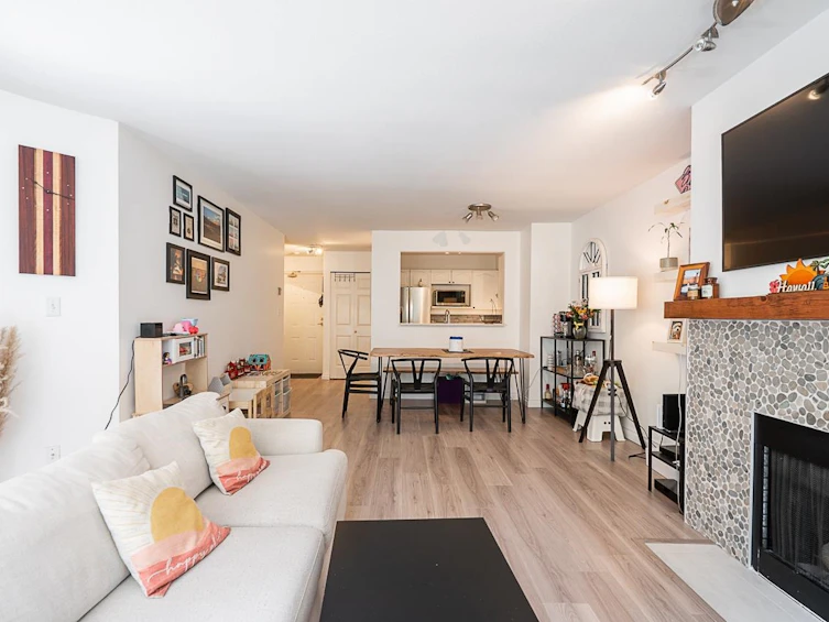 223-6707 Southpoint Drive, Burnaby, BC, V3N 4V8 - 7