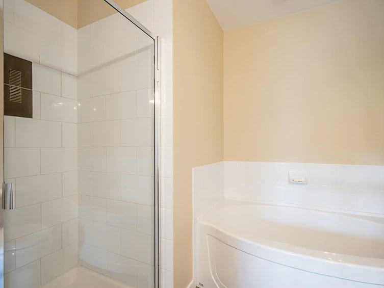 410-200 Klahanie Drive, Port Moody, BC, V3H 5K7 - 23