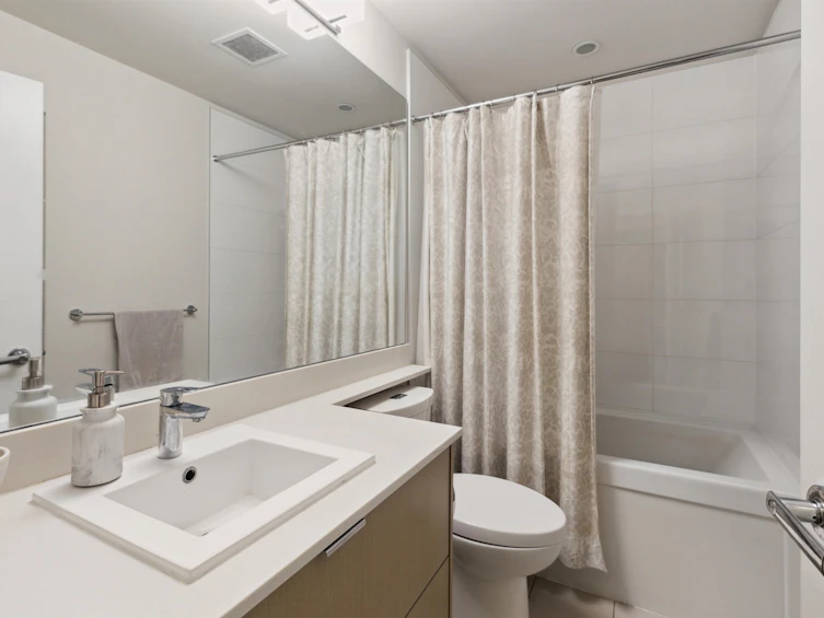 110-255 W 1 Street, North Vancouver, BC, V7M 3G8 - 23