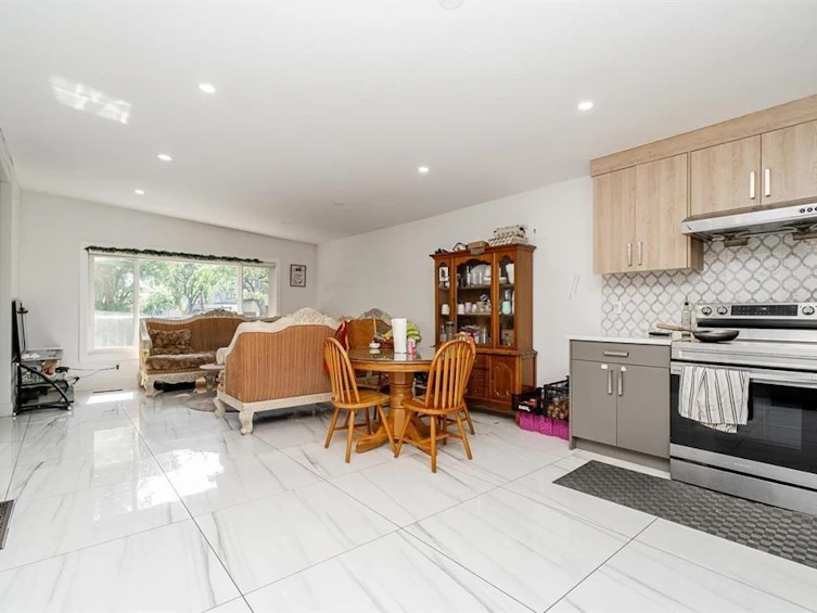 14125 75 Avenue, Surrey, BC, V3W 2S9 - 5