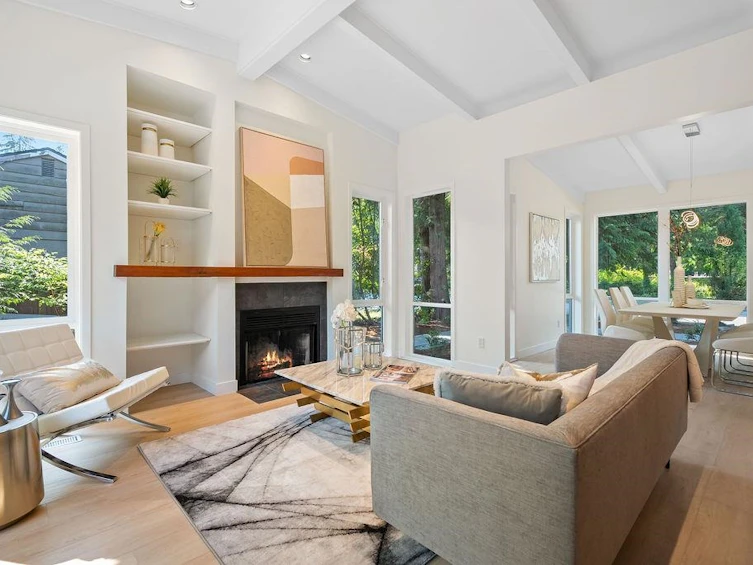 4692 Glenwood Avenue, North Vancouver, BC, V7R 4G7 - 11