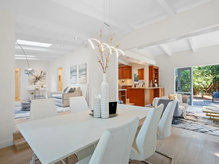4692 Glenwood Avenue, North Vancouver, BC, V7R 4G7 - 22