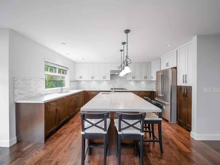 2716 W 37th Avenue, Vancouver, BC, V6N 2T6 - 12