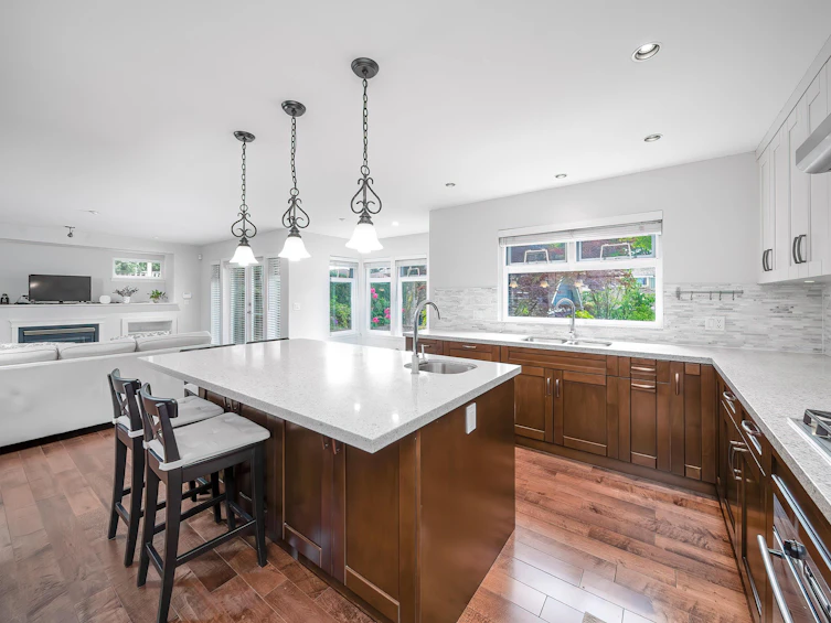 2716 W 37th Avenue, Vancouver, BC, V6N 2T6 - 15