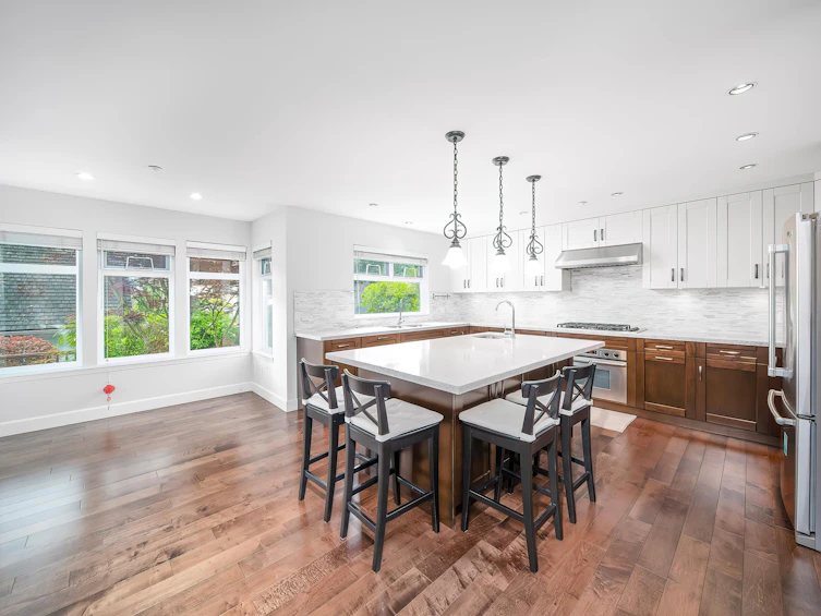 2716 W 37th Avenue, Vancouver, BC, V6N 2T6 - 11