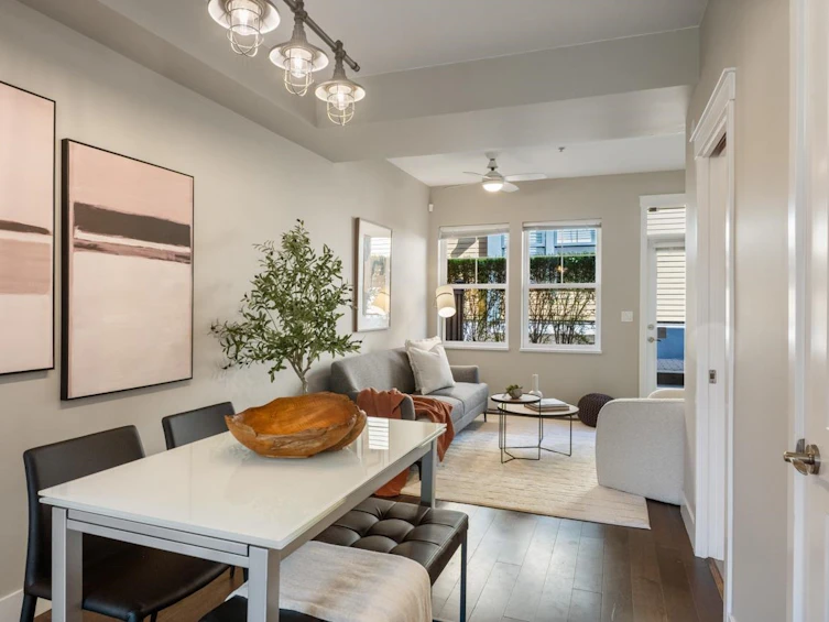 1278 Salsbury Drive, Vancouver, BC, V5L 0B2 - 11