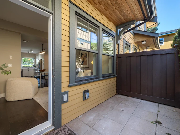 1278 Salsbury Drive, Vancouver, BC, V5L 0B2 - 30