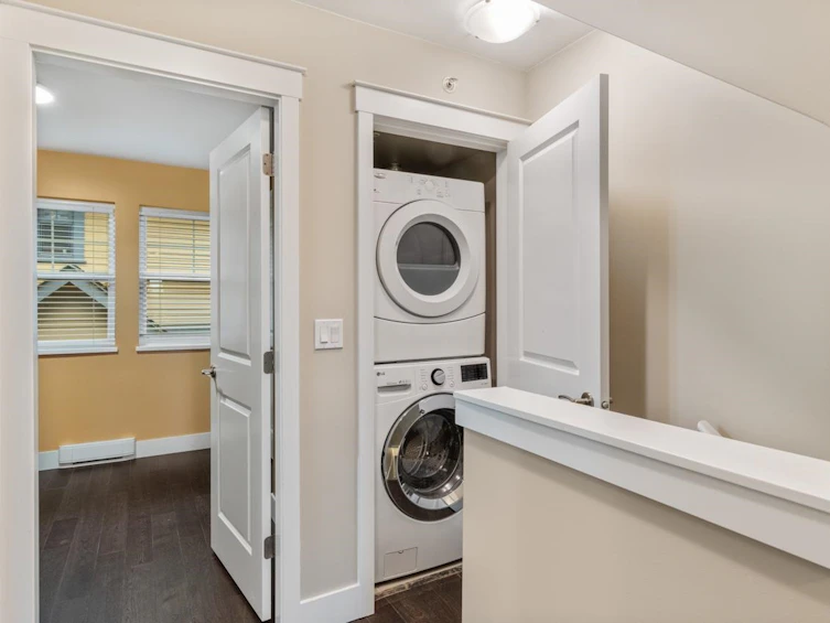 1278 Salsbury Drive, Vancouver, BC, V5L 0B2 - 19