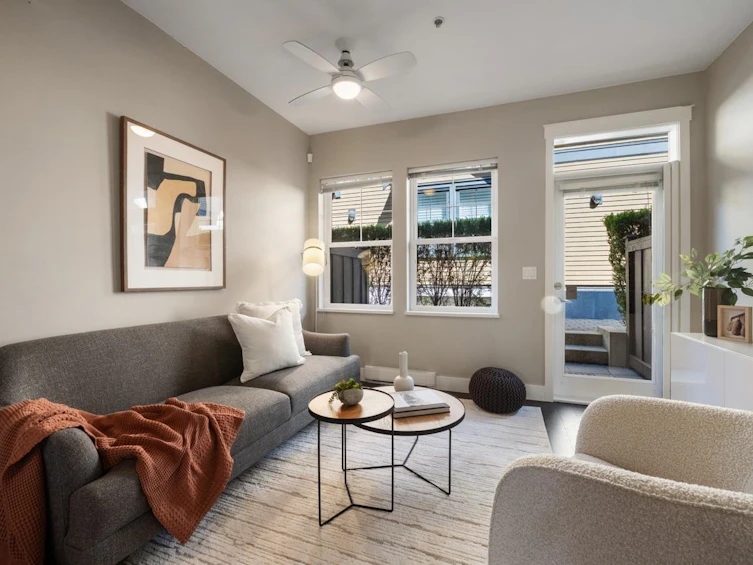 1278 Salsbury Drive, Vancouver, BC, V5L 0B2 - 12