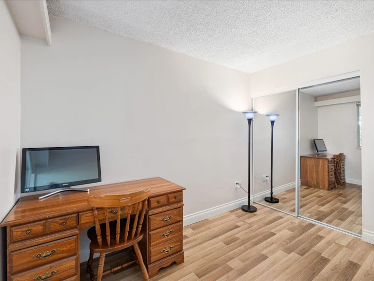 107-9847 Manchester Drive, Burnaby, BC, V5A 2C3 - 24