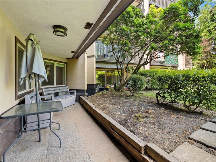107-9847 Manchester Drive, Burnaby, BC, V5A 2C3 - 12