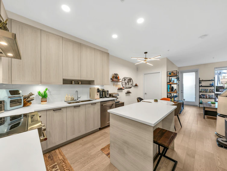 105-7133 14th Avenue, Burnaby, BC, V3N 0H5 - 5