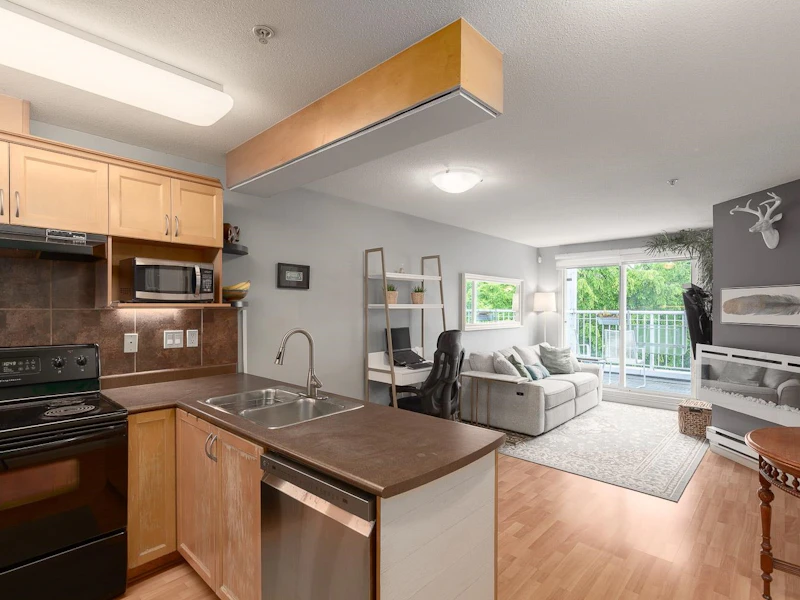 406 - 189 Ontario Place, Vancouver BC V5W 4C6
