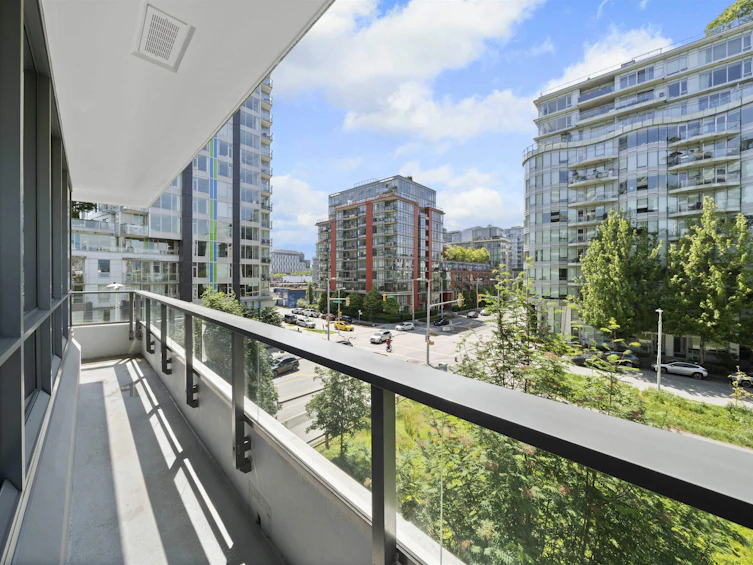 404-1688 Pullman Porter Street, Vancouver, BC, V6A 0H3 - 21