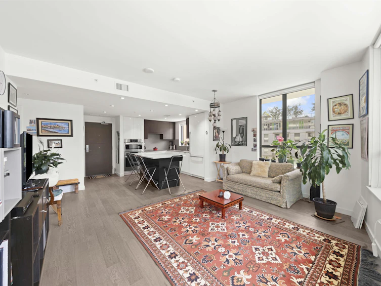 404-1688 Pullman Porter Street, Vancouver, BC, V6A 0H3 - 4