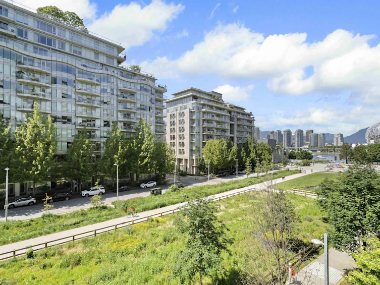 404-1688 Pullman Porter Street, Vancouver, BC, V6A 0H3 - 24