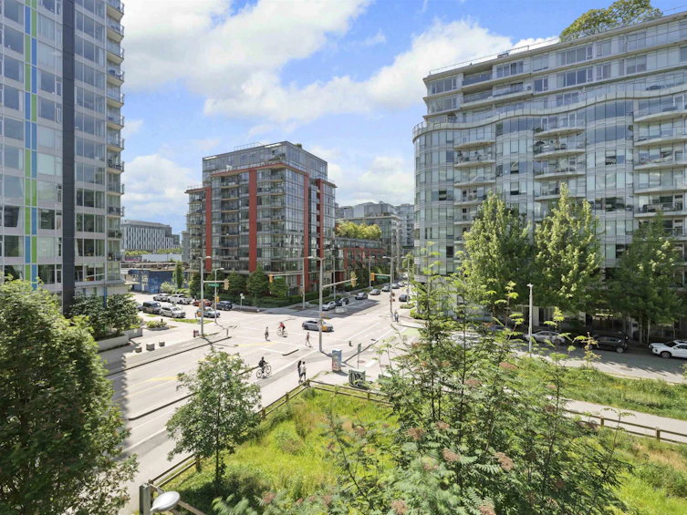 404-1688 Pullman Porter Street, Vancouver, BC, V6A 0H3 - 25