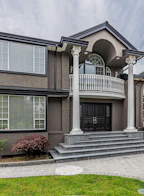 2508 W 34th Avenue