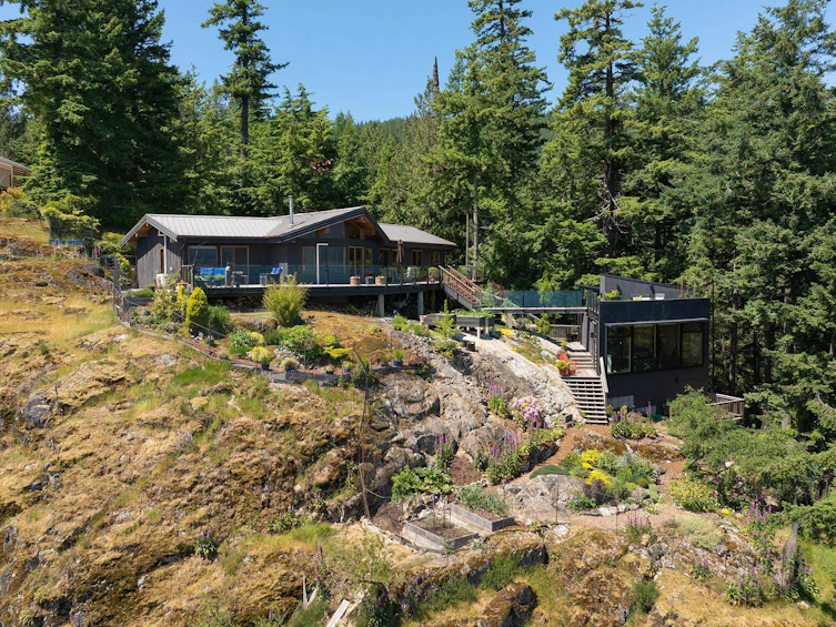 256 Jason Road, Bowen Island, BC, V0N 1G1 - 36