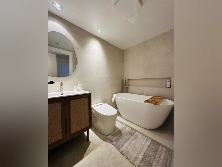 202-1033 Marinaside Crescent, Vancouver, BC, V6Z 3A3 - 6