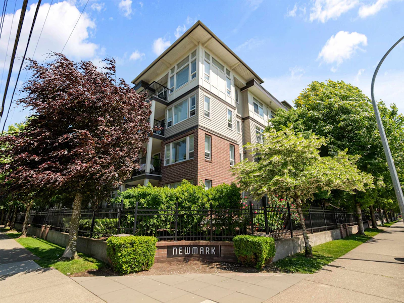 203 - 9422 Victor Street, Chilliwack BC V2P 0B8