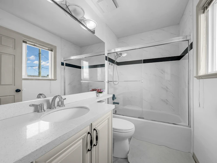 3820 Royalmore Avenue, Richmond, BC, V7C 1P6 - 26