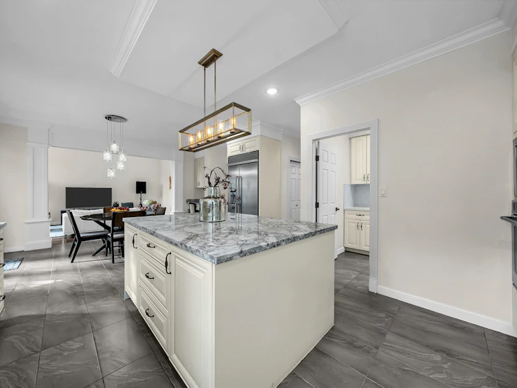 3820 Royalmore Avenue, Richmond, BC, V7C 1P6 - 10