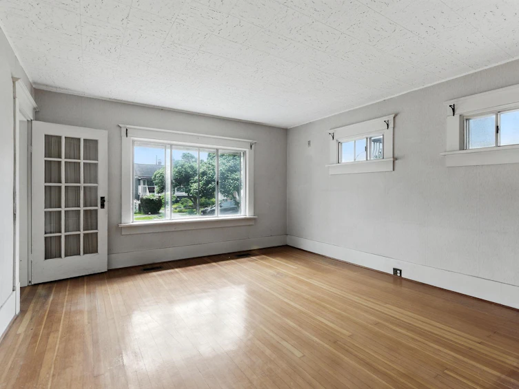 2541 E 2nd Avenue, Vancouver, BC, V5M 1C7 - 3