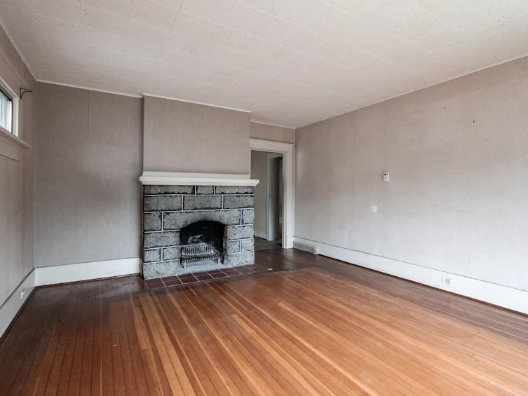2541 E 2nd Avenue, Vancouver, BC, V5M 1C7 - 5