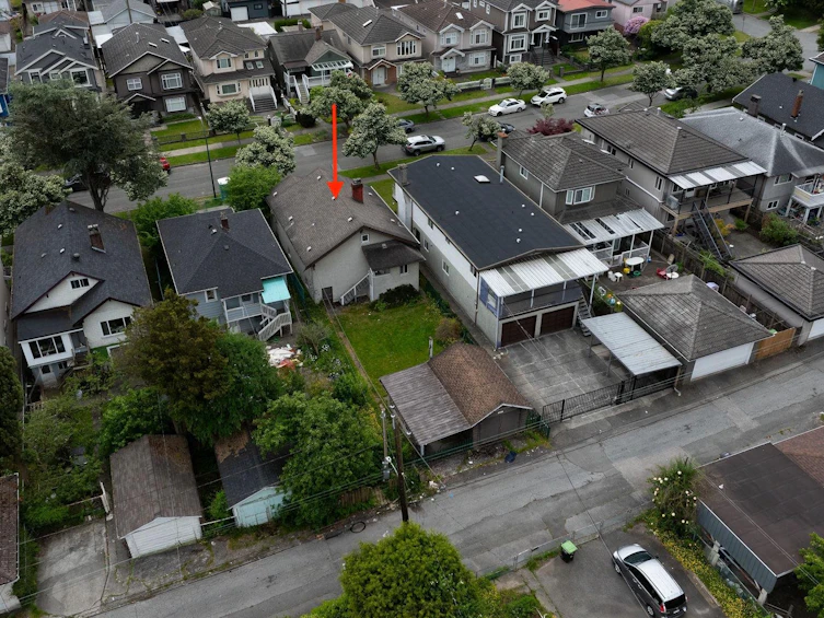 2541 E 2nd Avenue, Vancouver, BC, V5M 1C7 - 30