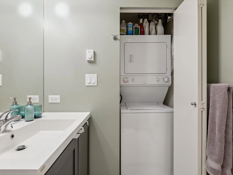 401-2511 Quebec Street, Vancouver, BC, V5T 0B6 - 18