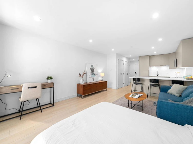 203-1545 E 2nd Avenue, Vancouver, BC, V5N 1C8 - 9