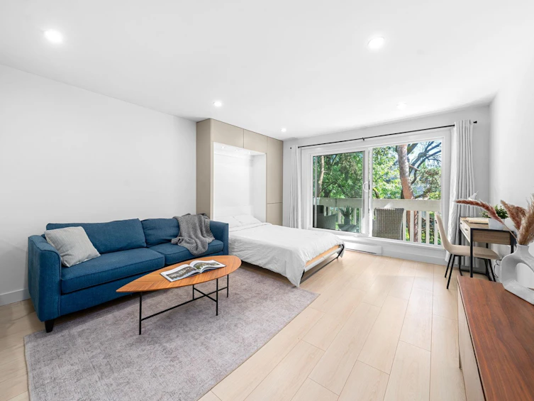 203-1545 E 2nd Avenue, Vancouver, BC, V5N 1C8 - 2