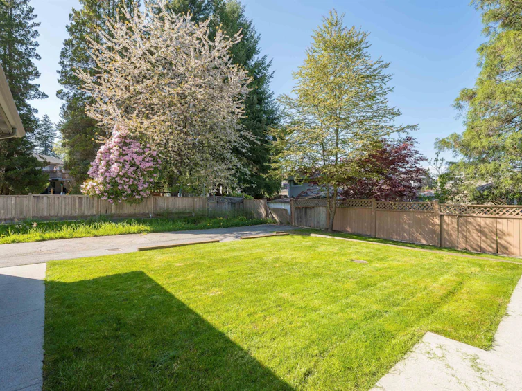 656 Linton Street, Coquitlam, BC, V3J 6J9 - 35