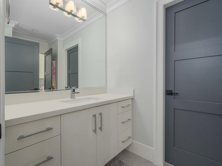 656 Linton Street, Coquitlam, BC, V3J 6J9 - 21