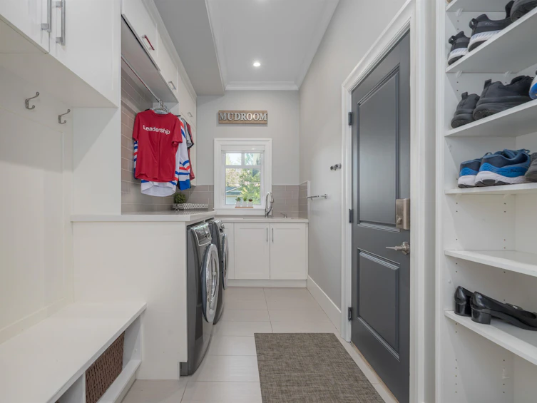 656 Linton Street, Coquitlam, BC, V3J 6J9 - 14