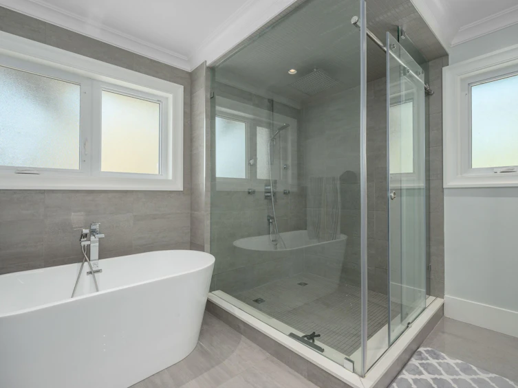 656 Linton Street, Coquitlam, BC, V3J 6J9 - 17